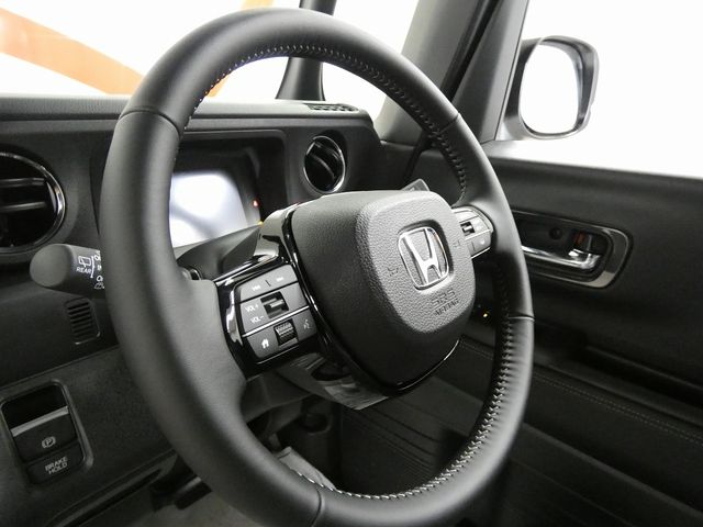 N BOX CUSTOM 4WD
