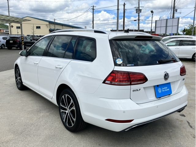 VOLKSWAGEN GOLF VARIANT