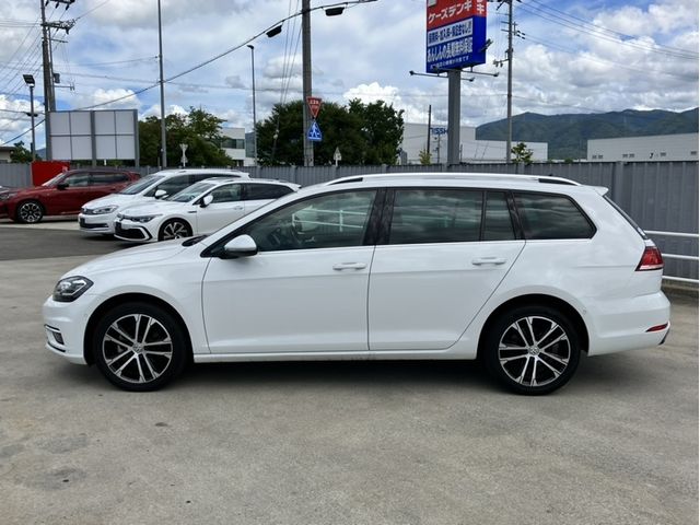 VOLKSWAGEN GOLF VARIANT