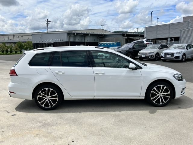 VOLKSWAGEN GOLF VARIANT