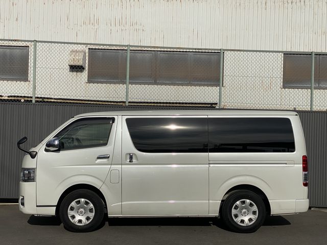 HIACE van 2WD