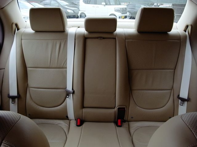 JAGUAR XJseries sedan