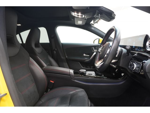 MERCEDES BENZ CLA class