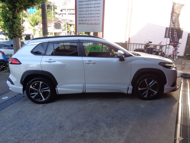 COROLLA CROSS HYBRID