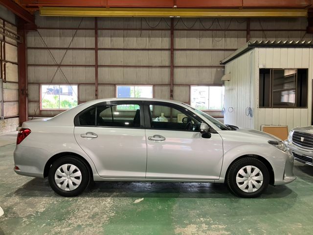 COROLLA AXIO