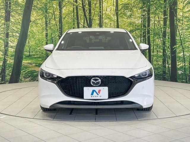 MAZDA3 FASTBACK
