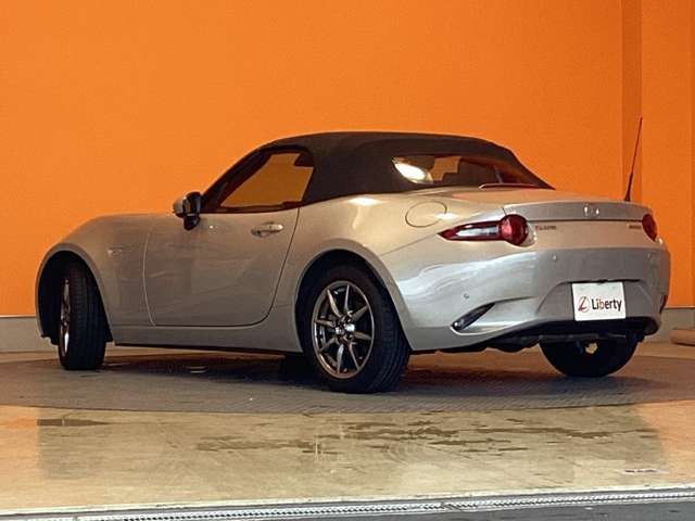 ROADSTER