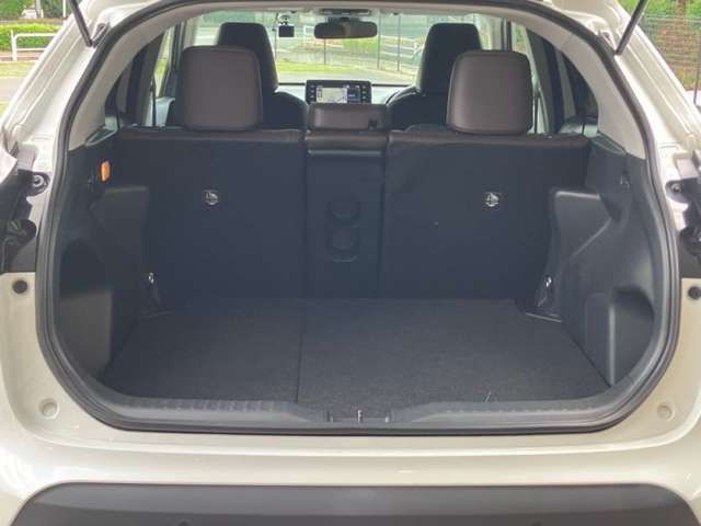 YARIS CROSS HYBRID