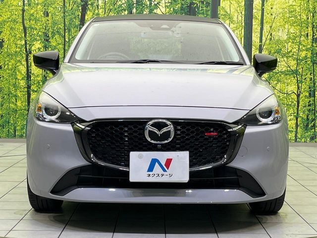 MAZDA2