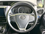 VOXY HYBRID