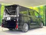 VOXY HYBRID