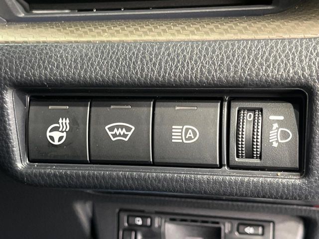 PRIUS 4WD