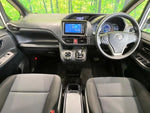 VOXY HYBRID