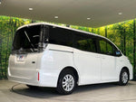 VOXY HYBRID