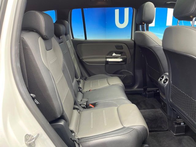 MERCEDES BENZ GLB