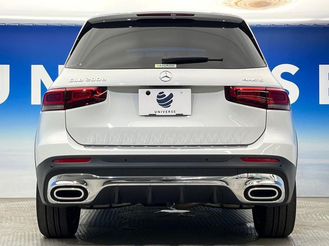 MERCEDES BENZ GLB
