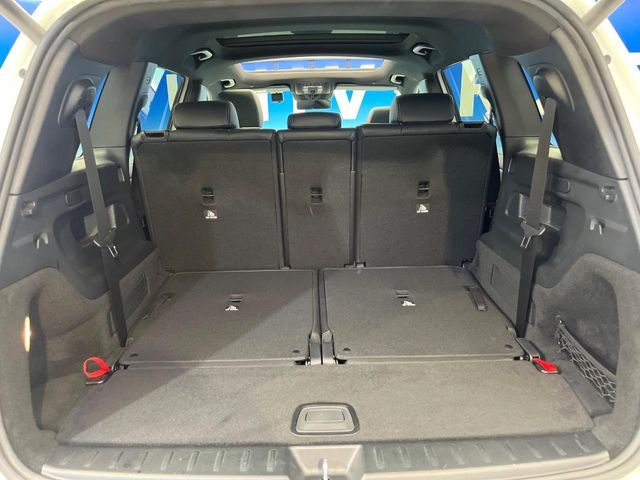 MERCEDES BENZ GLB