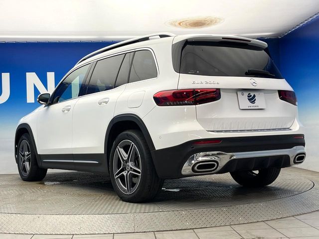 MERCEDES BENZ GLB