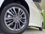 VOXY HYBRID 4WD