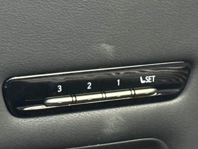 LEXUS LS500