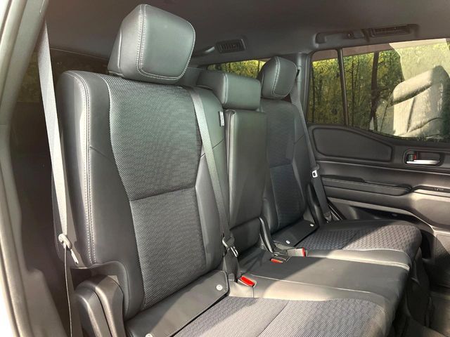 LANDCRUISER 250