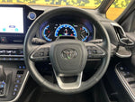 VOXY HYBRID