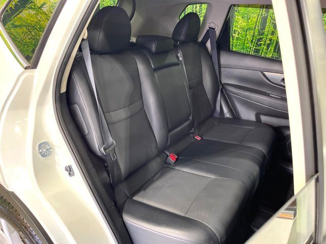 X-TRAIL 2WD