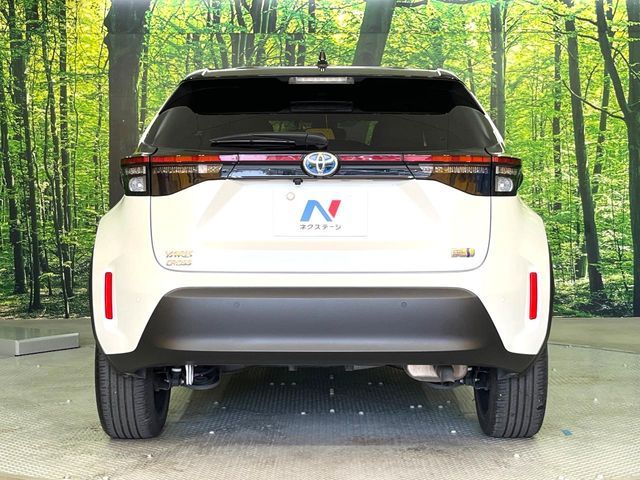 YARIS CROSS HYBRID