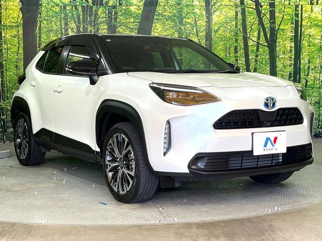 YARIS CROSS HYBRID