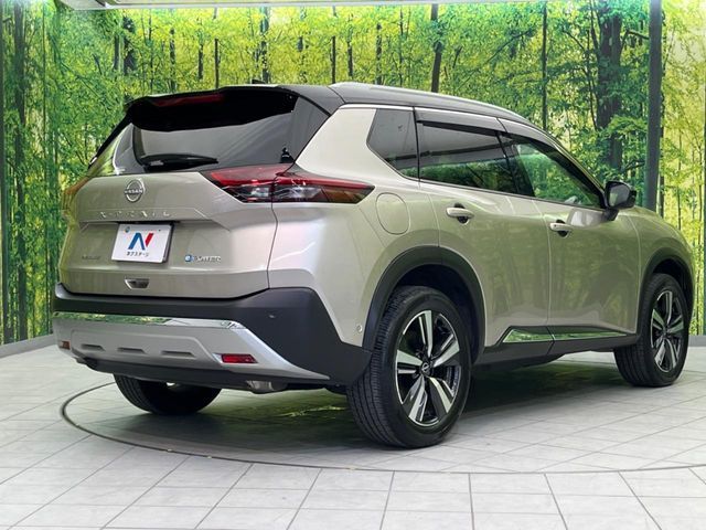 X-TRAIL HYBRID 4WD