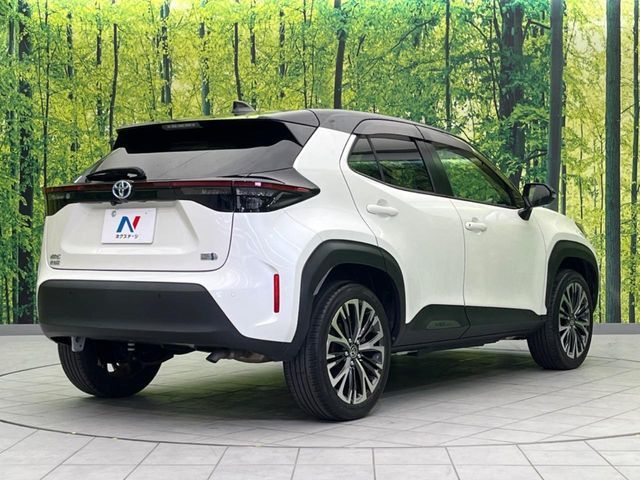 YARIS CROSS HYBRID