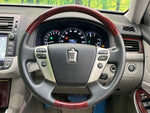 CROWN sedan