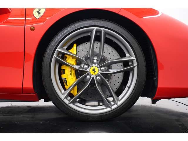 FERRARI 488SPIDER