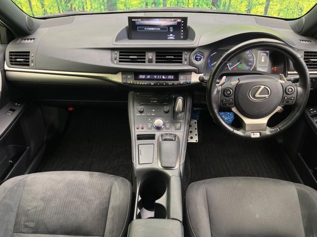 LEXUS CT200h