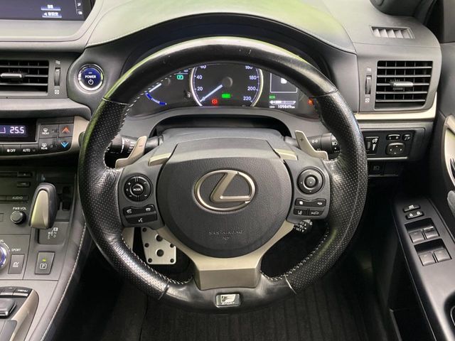 LEXUS CT200h