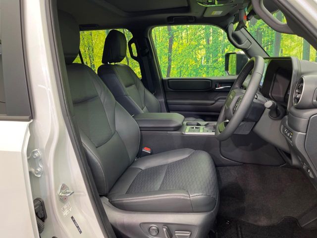 LANDCRUISER 250