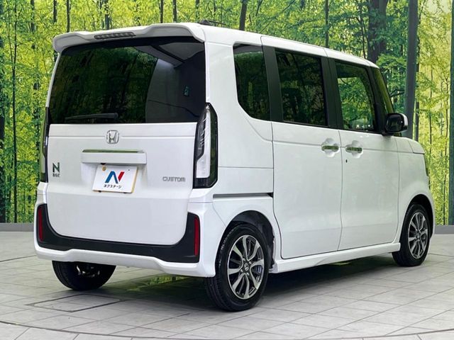 N BOX CUSTOM