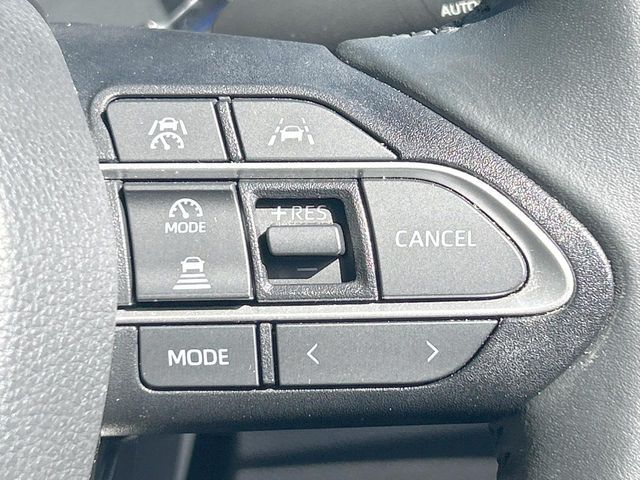 VOXY HYBRID