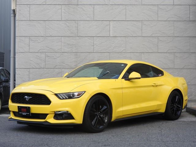 FORD MUSTANG