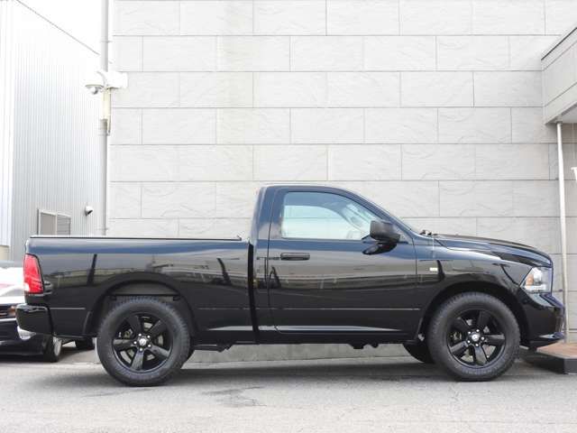 DODGE RAM pickup truck