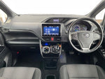VOXY HYBRID