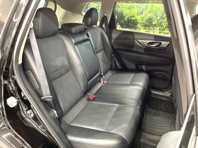 X-TRAIL 2WD