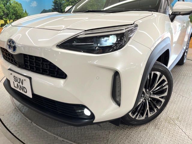 YARIS CROSS HYBRID