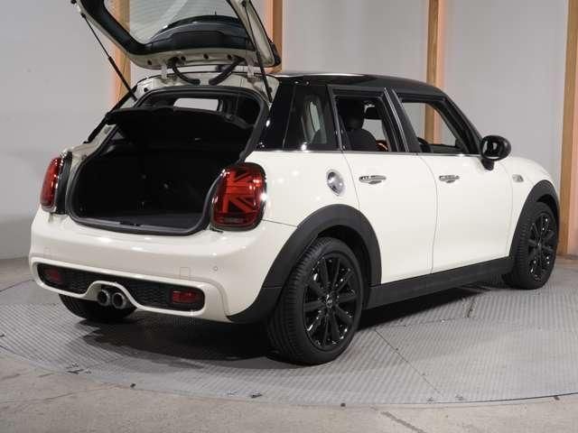 MINI COOPER SD 5DOOR