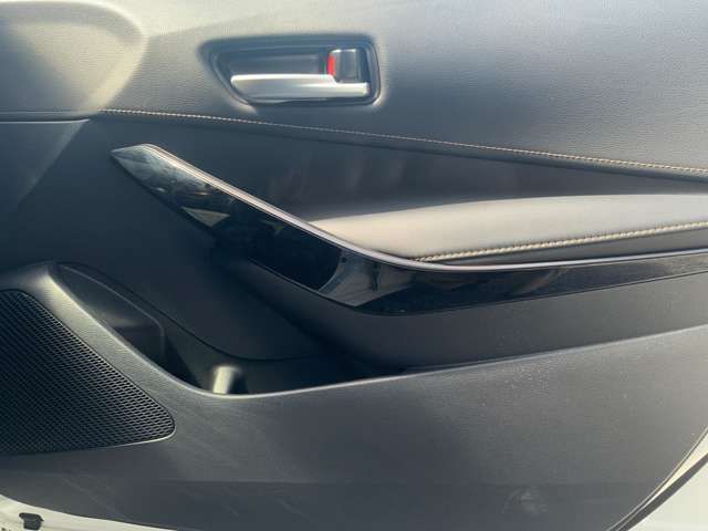COROLLA TOURING HYBRID