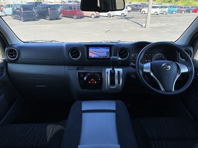 CARAVAN van 2WD