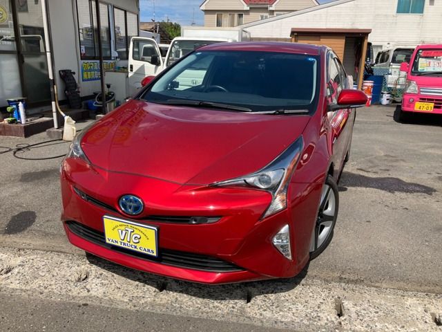PRIUS 4WD