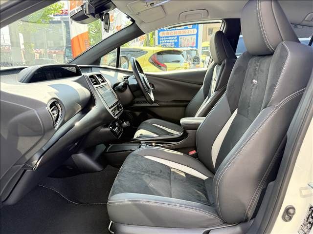 PRIUS PHV