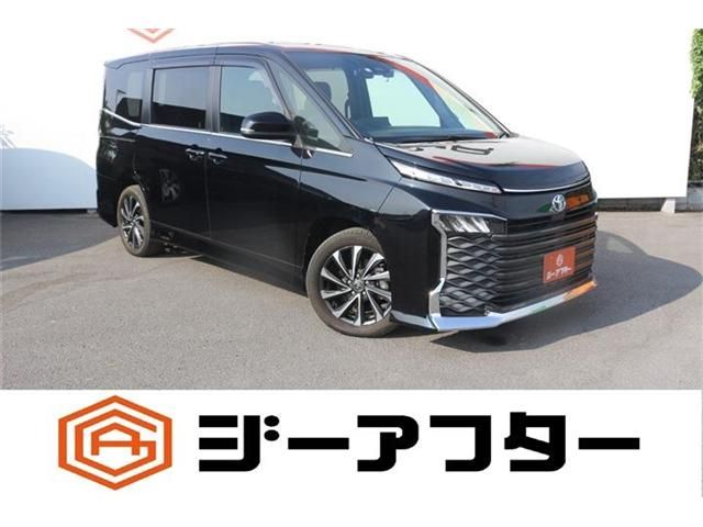 VOXY HYBRID