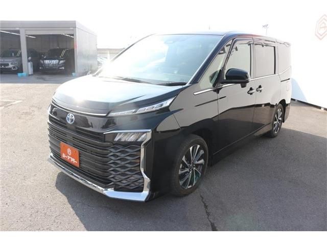 VOXY HYBRID